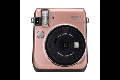 Fujifilm Instax Mini has a built-in selfie function